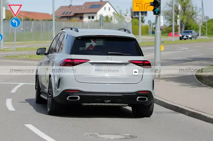 mercedes-gle-2026-fotos-espia-2024102059-1715672965_9