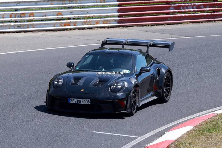 imgi_39_porsches-new-911-gt2-rs-spied-time-to-dump-that-gt3-rs_2