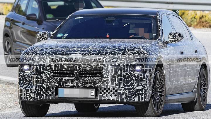 bmw-2025107984-1746356933_5