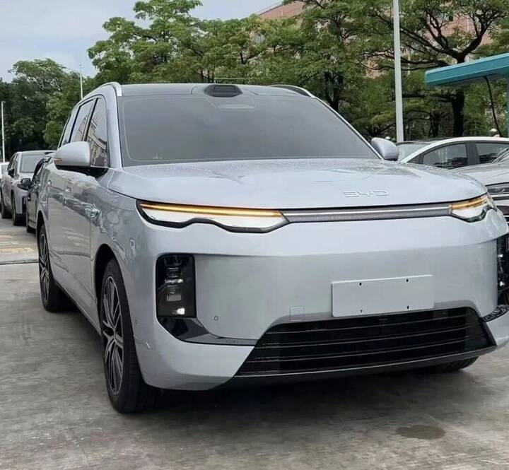 BYD Sealion 08 spotted at dealerships-NEWCARSCOOPS-640-3-large-768x710