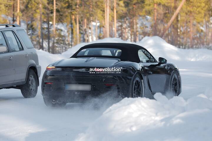 imgi_32_2027-porsche-718-electric-starts-fourth-winter-testing-season_1