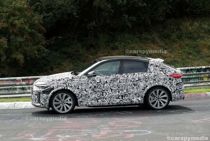 The new Audi RS Q5 Sportback has been spotted for the very first time. A couple of new prototype (2)