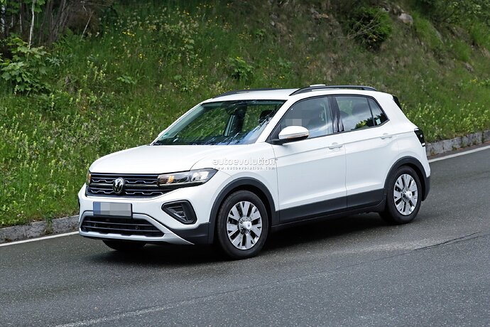 2024-vw-t-cross-says-no-to-camouflage-facelifted-small-crossover-spied-naked_2