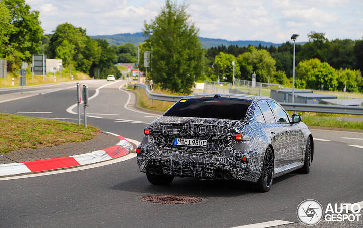 BMW M5 G90 2026