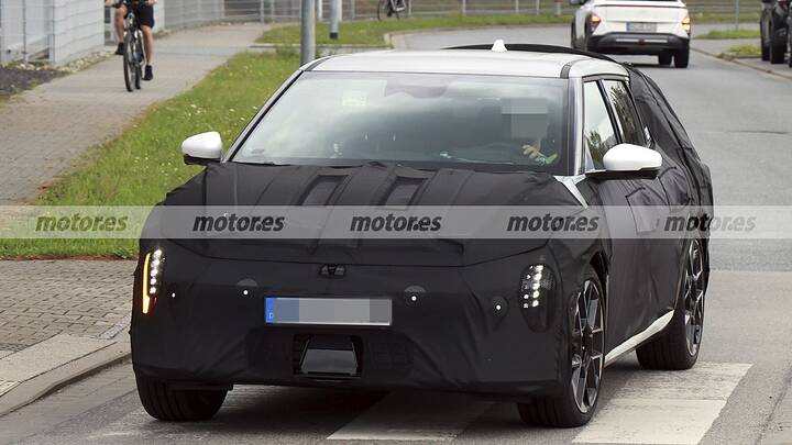 Fotos espía del KIA EV4 GT, el compacto eléctrico que amenaza al ID.3 GTX y a Tesla 1