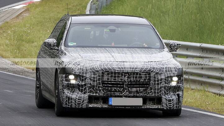 BMW resucita al Serie 7 Alpina, lujo extremo y actitud sin filtros para incomodar al Clase S ya rugen en Nürburgring 1