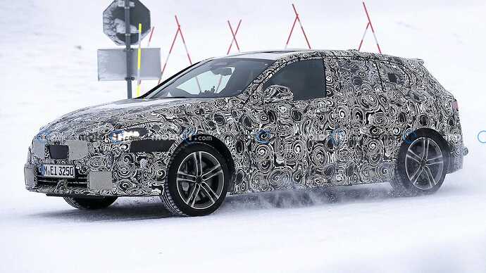 new-bmw-1-series-facelift-spy-photos (4)