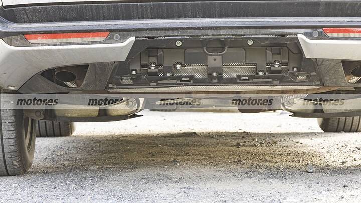 El Range Rover 2026 ya deja ver su interior, estrena una sorpresa tecnológica que nadie esperaba 9