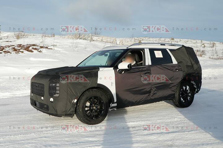 hyundai-palisade-xrt-arctic-circle-3-scaled