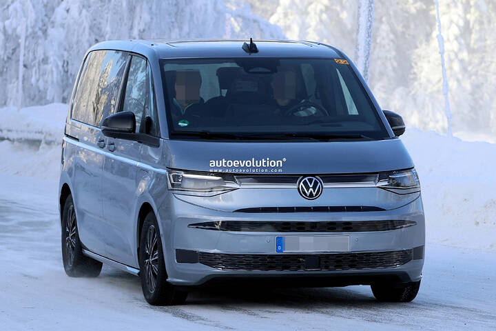 2027 Volkswagen T7 Multivan newcarscoops 0009
