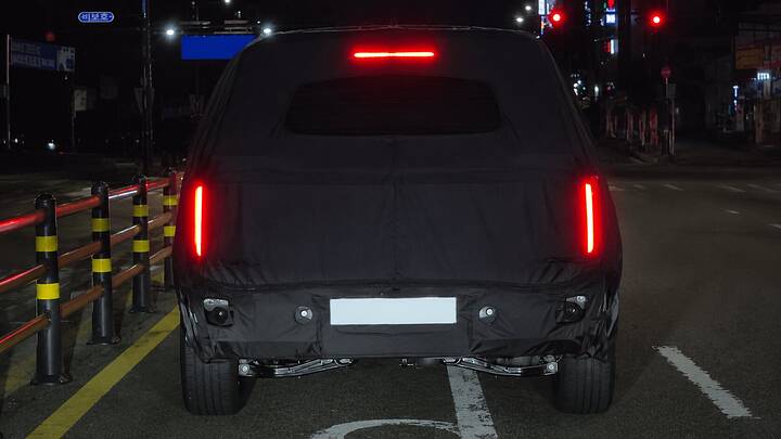 2027 Hyundai Santa Fe Facelift_newcarscoops_21