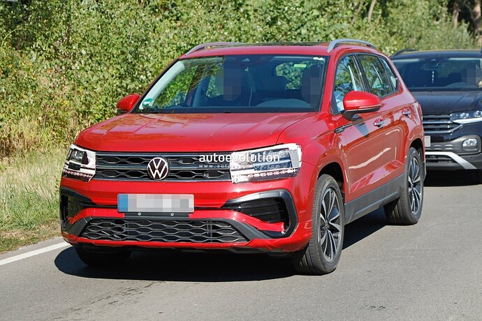 volkswagen-taos-facelift-spied-in-germany-with-subtle-changes-for-the-2023-model-year-197654_1
