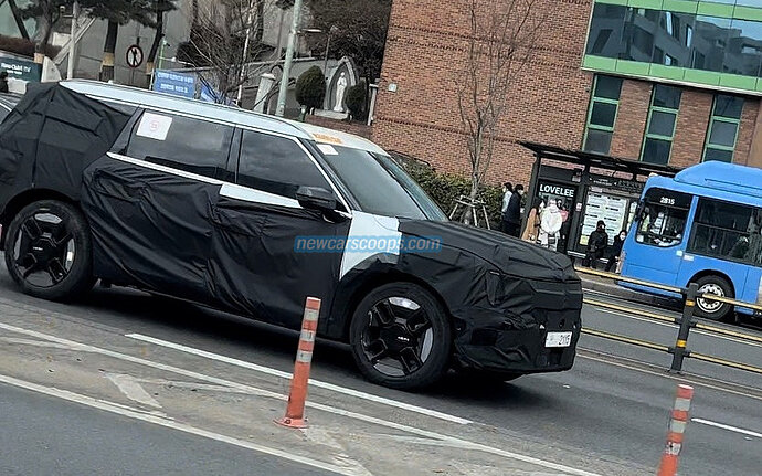 2023_KIa_EV9_ newcarscoops.com_01