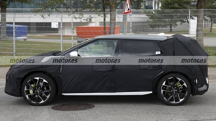 Fotos espía del KIA EV4 GT, el compacto eléctrico que amenaza al ID.3 GTX y a Tesla 7
