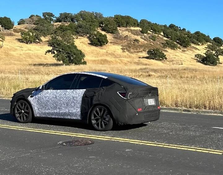2026 Tesla Model Y Performance trim