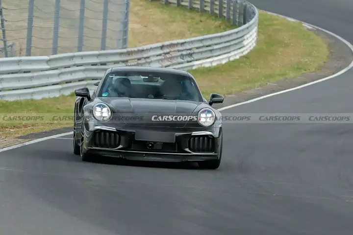 2026-Porsche-911-Turbo-S-324-1-1536x1026