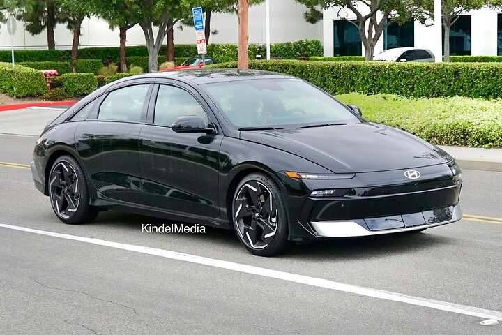 2026 Hyundai Ioniq 6 Facelift spotted in US without camouflage for the first time. #2026hyundaiioniq6 #hyundaiioniq6facelift #spotted #testing #testvehicle
