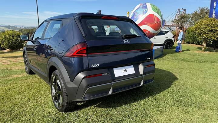 imgi_34_hyundai-i20-ultimate-2027