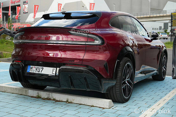 Xiaomi YU7 GT Spotted Charging_newcarscoops_24aed