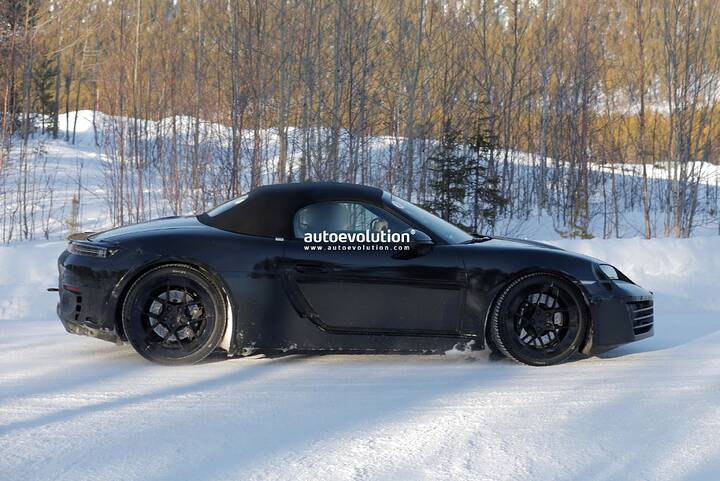 imgi_40_2027-porsche-718-electric-starts-fourth-winter-testing-season_9