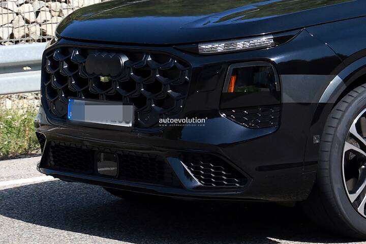 imgi_50_audi-s-all-new-sq7-caught-in-the-open-is-it-still-a-v8-powered-model_9