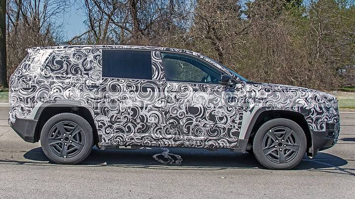 jeep-cherokee-2026-fotos-espia-interior-2025107890-1745588825_9