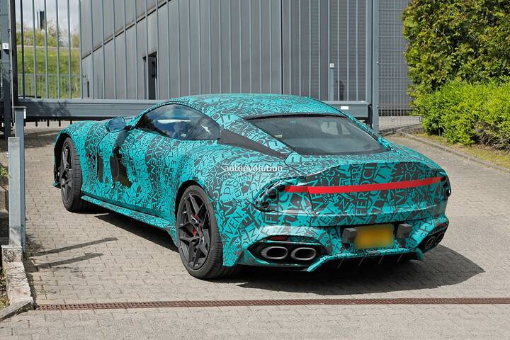 2025-aston-martin-dbs-superleggera-caught-with-production-exhaust-outlets_10