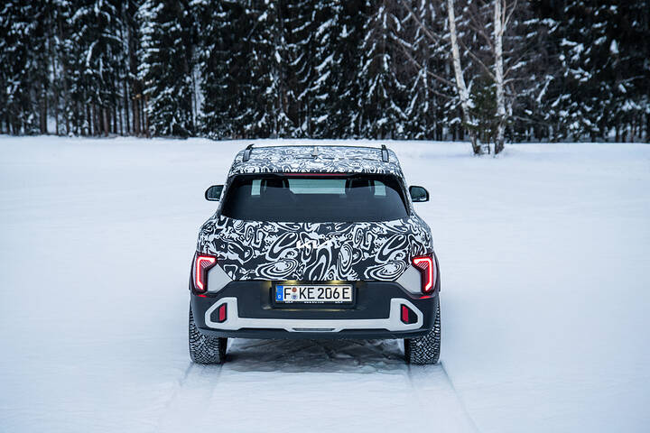 30379-kia-ev2-prototype-winter-test-norway-elprix-print-3600x2400-20
