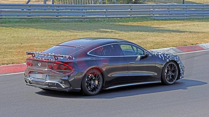 imgi_12_2027-mercedes-amg-gt-63-prototype-spy-shot