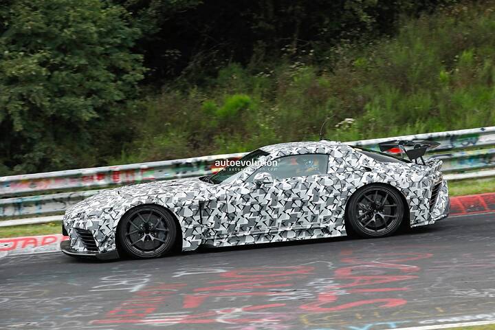 imgi_78_heres-the-lexus-lfr-supercar-like-youve-never-seen-it-before_13