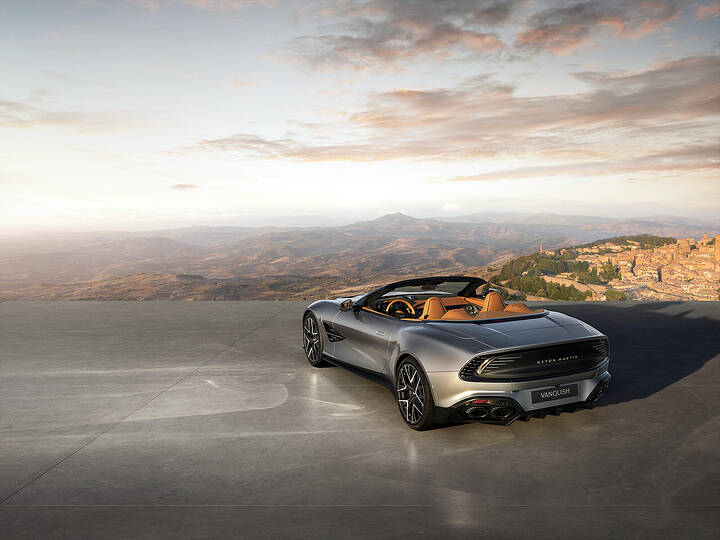 Aston Martin Vanquish 25_04