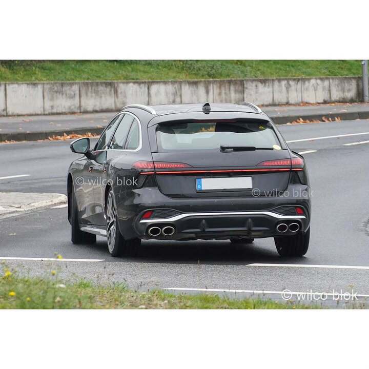 All-new Audi S6 spotted undisguised! Four (real) exhaust pipes and a high-voltage sticker hint  (2)
