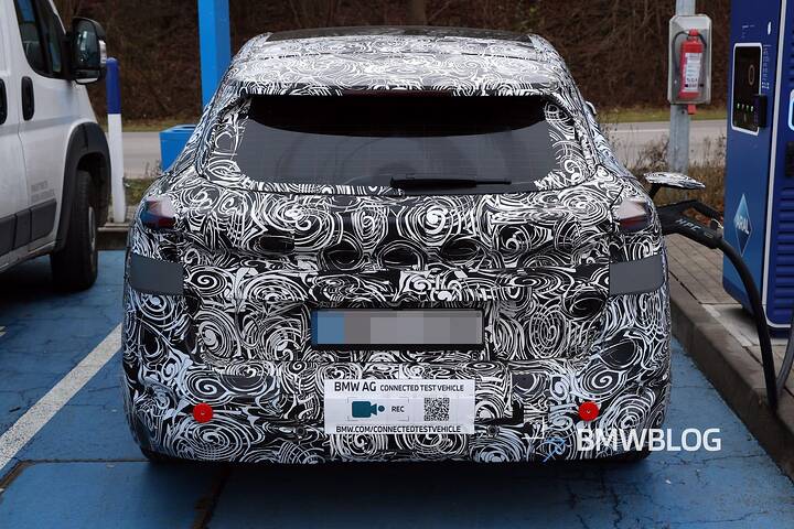 imgi_8_2028-bmw-ix1-interior-exterior-prototype-07