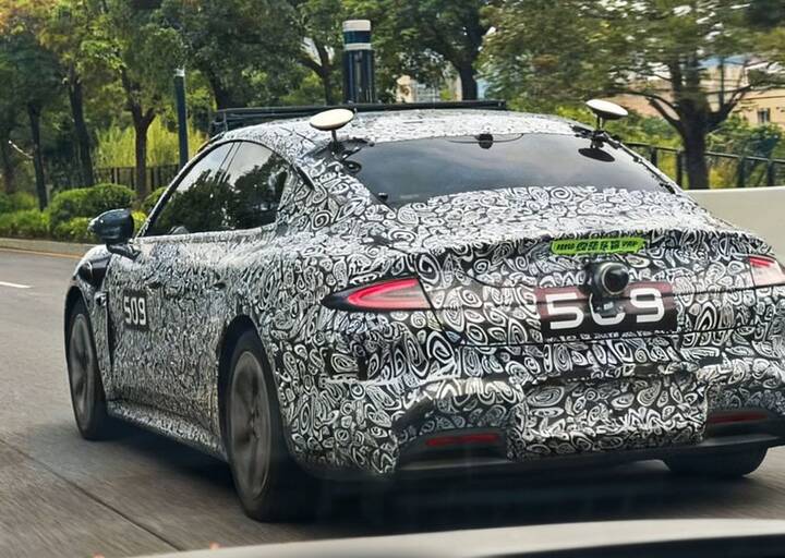 imgi_21_2027 xiaomi-su7-prototypes-spotted_2