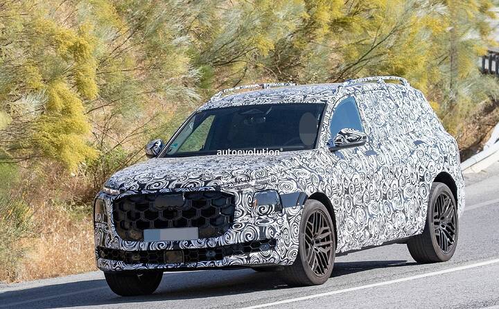 imgi_37_audis-first-ever-q9-looks-almost-ready-to-take-on-the-bmw-x7-and-mercedes-gls_5
