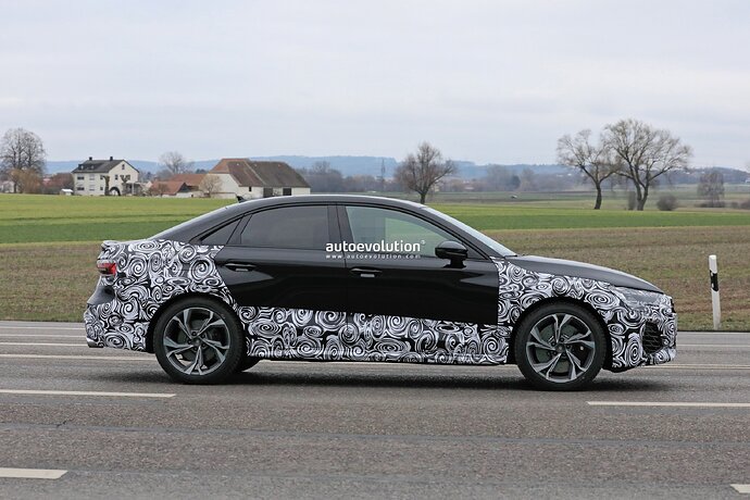 facelifted-audi-s3-spied-with-smaller-grille-maybe-bmw-can-learn-a-thing-or-two-from-it_26