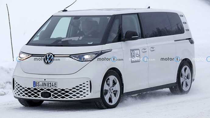 2024-volkswagen-id.-buzz-lwb-spy-photo (4)
