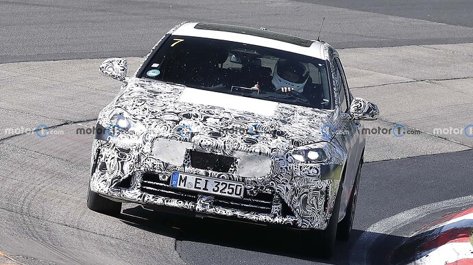 bmw-1-series-facelift-new-spy-photo (3)