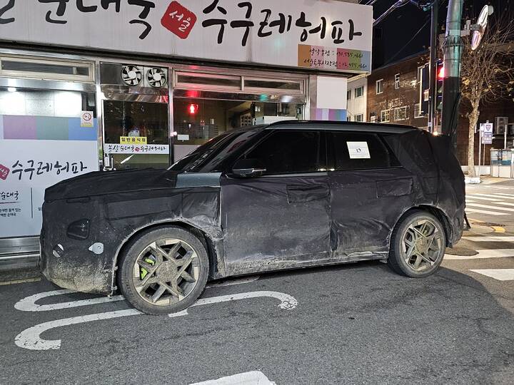 Kia EV5 GT spotted in Korea_81d42f0_1766673777_8465_950x713