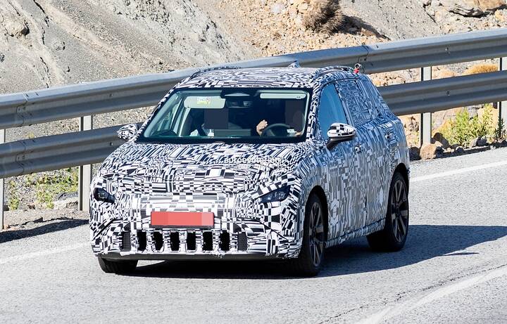 imgi_42_2026-skoda-epiq-spied-looking-sharp-small-electric-suv-features-concept-styling-cues_1