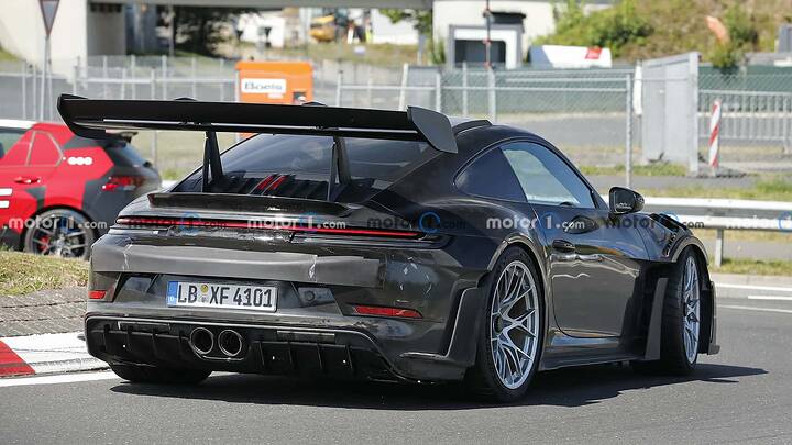 porsche-911-gt3-rs-2026-newcarscoops (9)