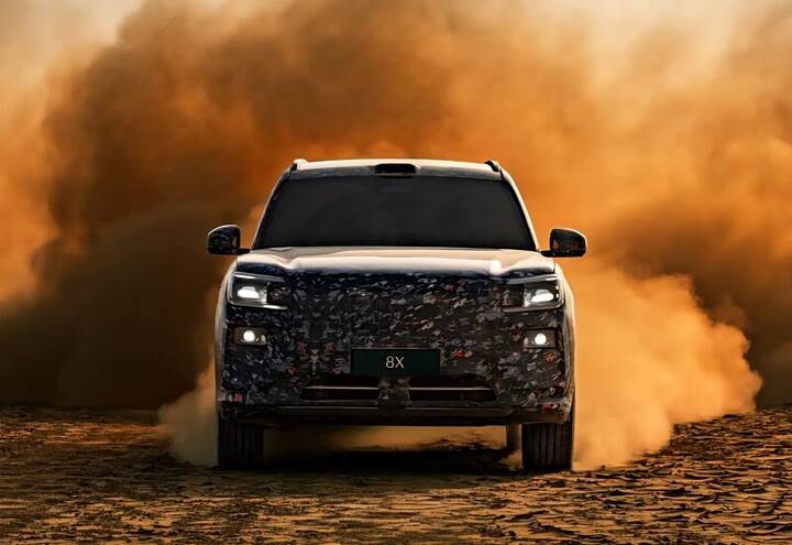 2026 Zeekr 8x_newcarscoops_-800x551