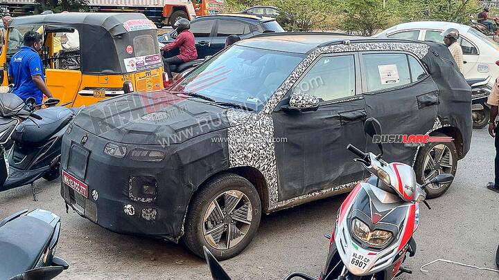 2025-hyundai-creta-electric-ev-spied-interiors-leak-2