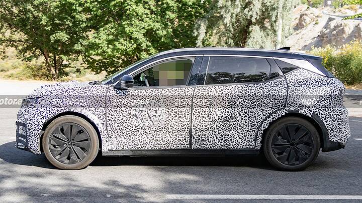 interior-renault-scenic-2027-electrico-fotos-newcarscoops-2026115240-1783792501_11