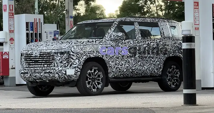 2027-Mitsubishi-Pajero-Sport-spypix-newcarscoops_3_0