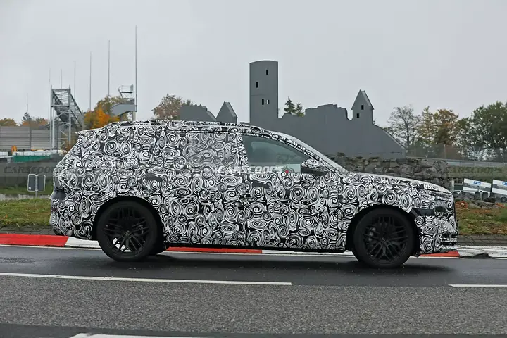 2027-Audi-Q9-Horch-1104-22-1536x1025