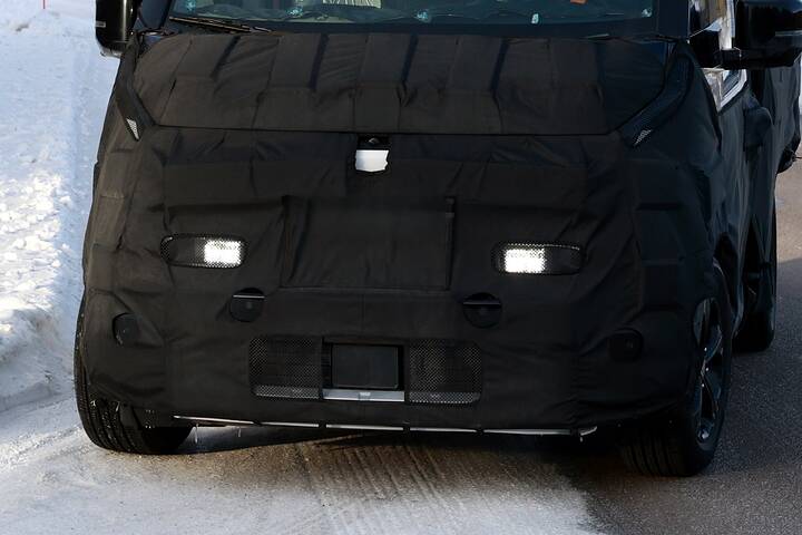 2026-Kia-PV5-cab-chassis-flatbed-3