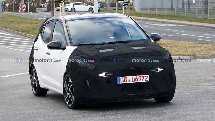 2024-hyundai-i10-front-view-spy-photo (3)
