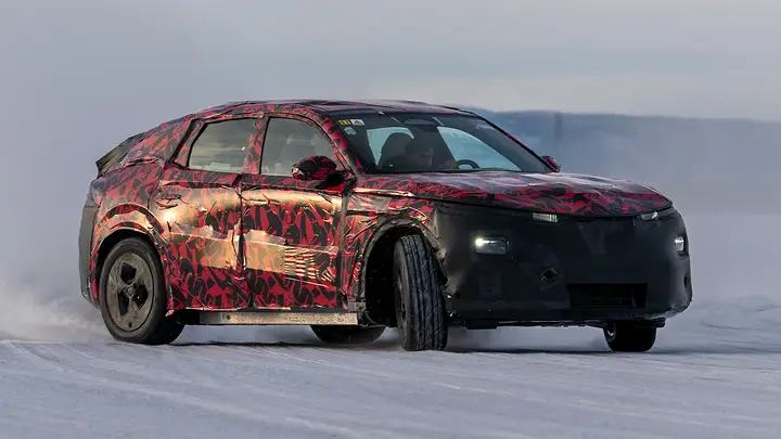 Alfa Romeo Stelvio test car-3
