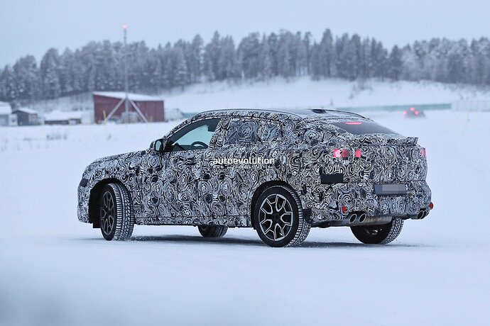 2024-bmw-x2-m35i-spied-with-wide-hips-and-a-hump-wont-win-any-beauty-contests_9